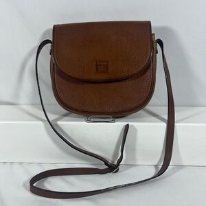 3055: Vintage Burberrys Leather Saddle Crossbody Nova Check Brown Bag